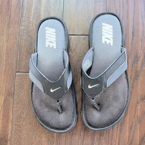 Nike Men’s flip-flops